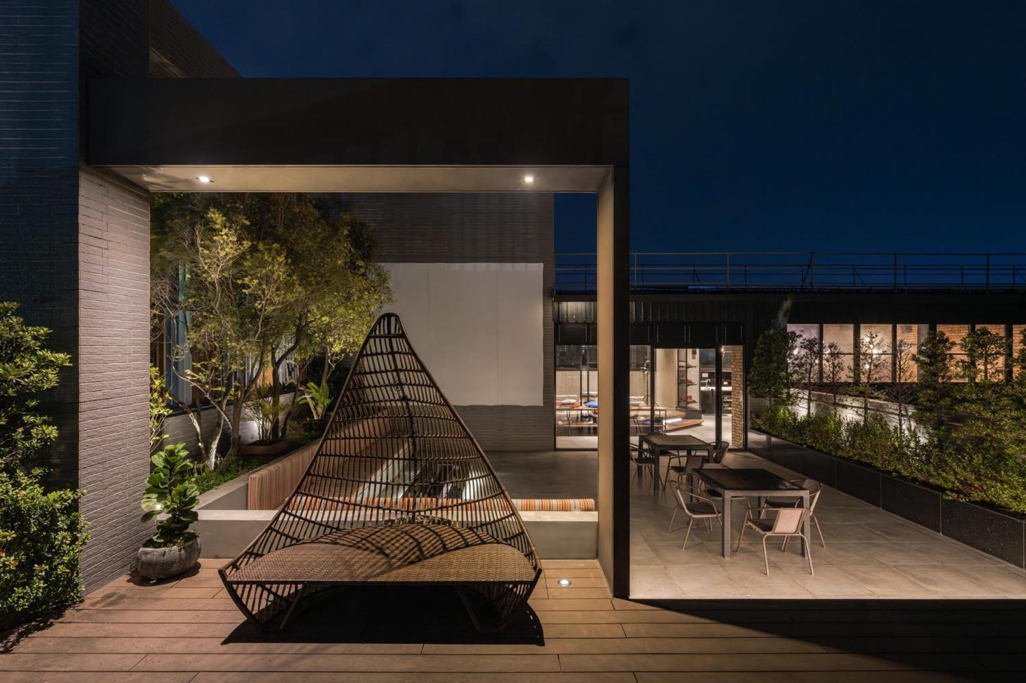 Hotel Leisure 台南行旅-巷弄潮旅 Tainan Exterior foto