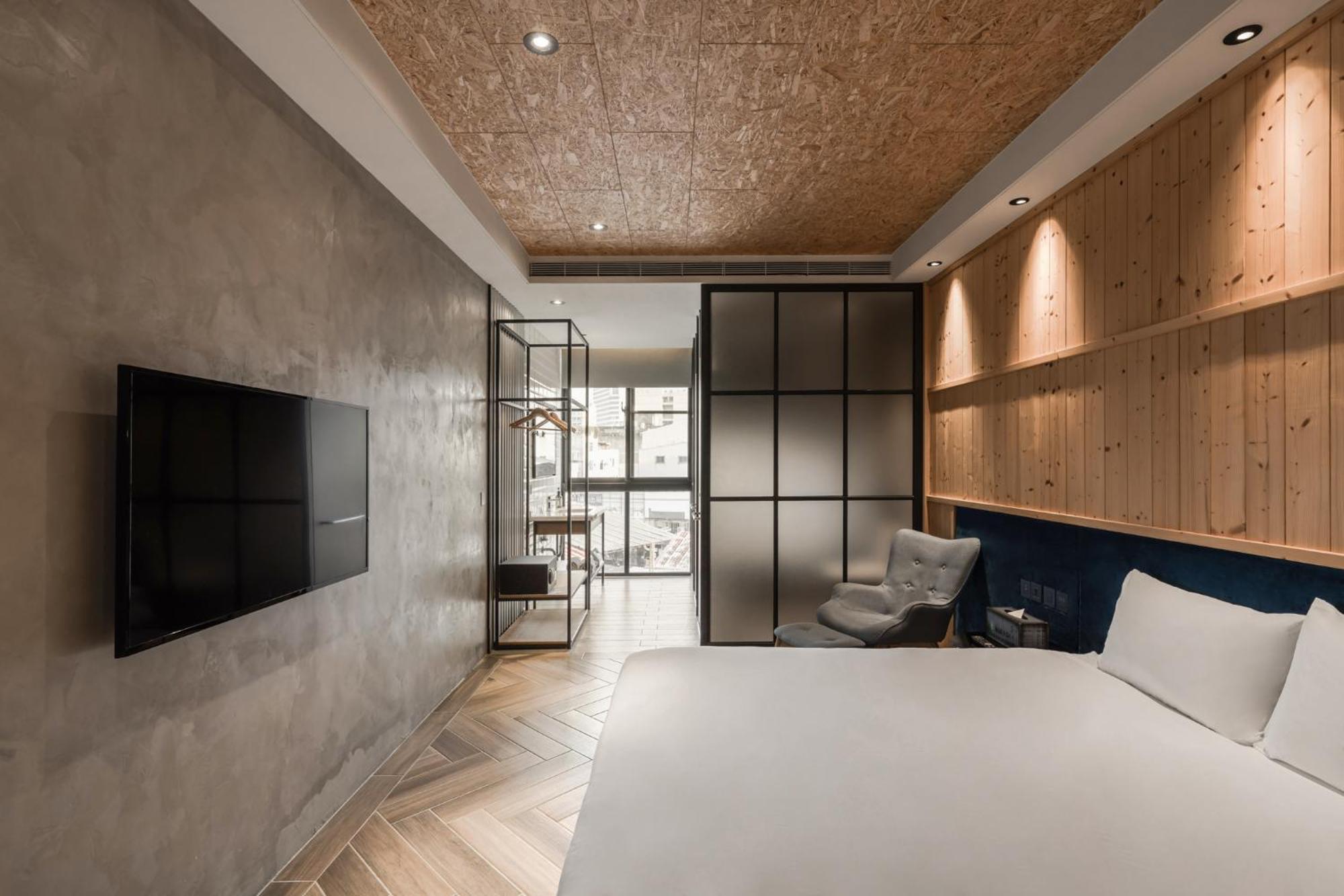 Hotel Leisure 台南行旅-巷弄潮旅 Tainan Exterior foto