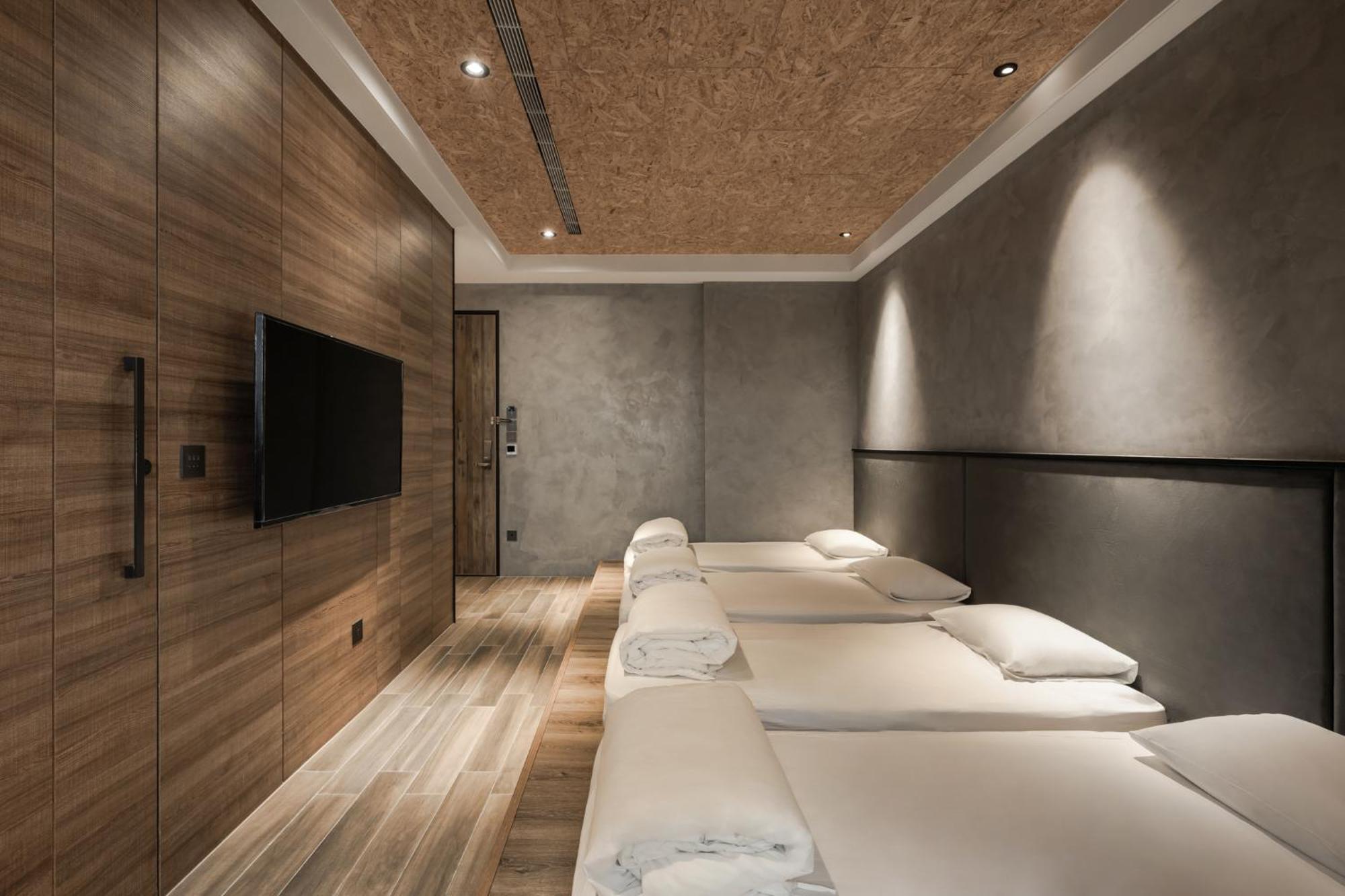 Hotel Leisure 台南行旅-巷弄潮旅 Tainan Exterior foto