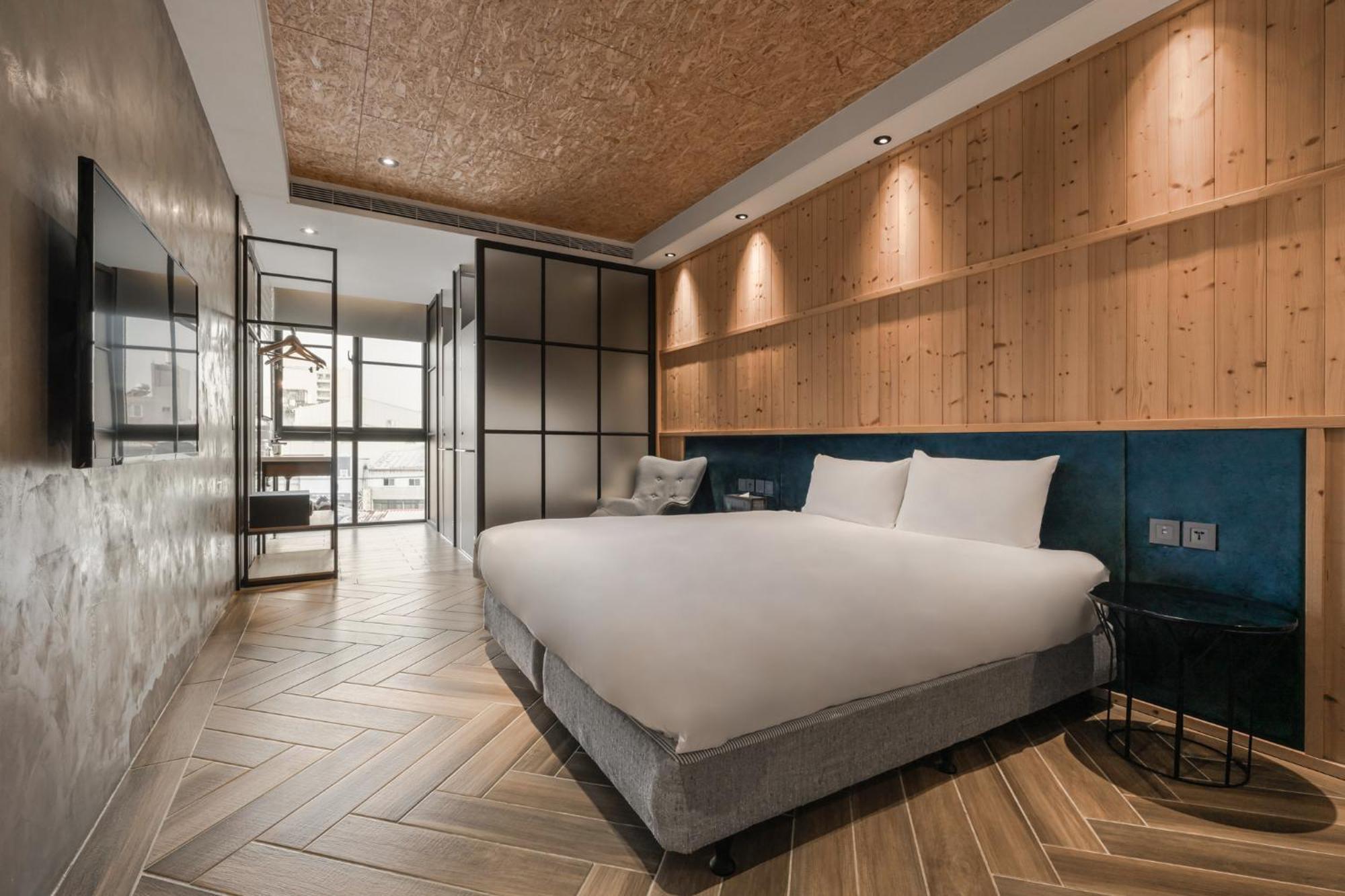 Hotel Leisure 台南行旅-巷弄潮旅 Tainan Exterior foto