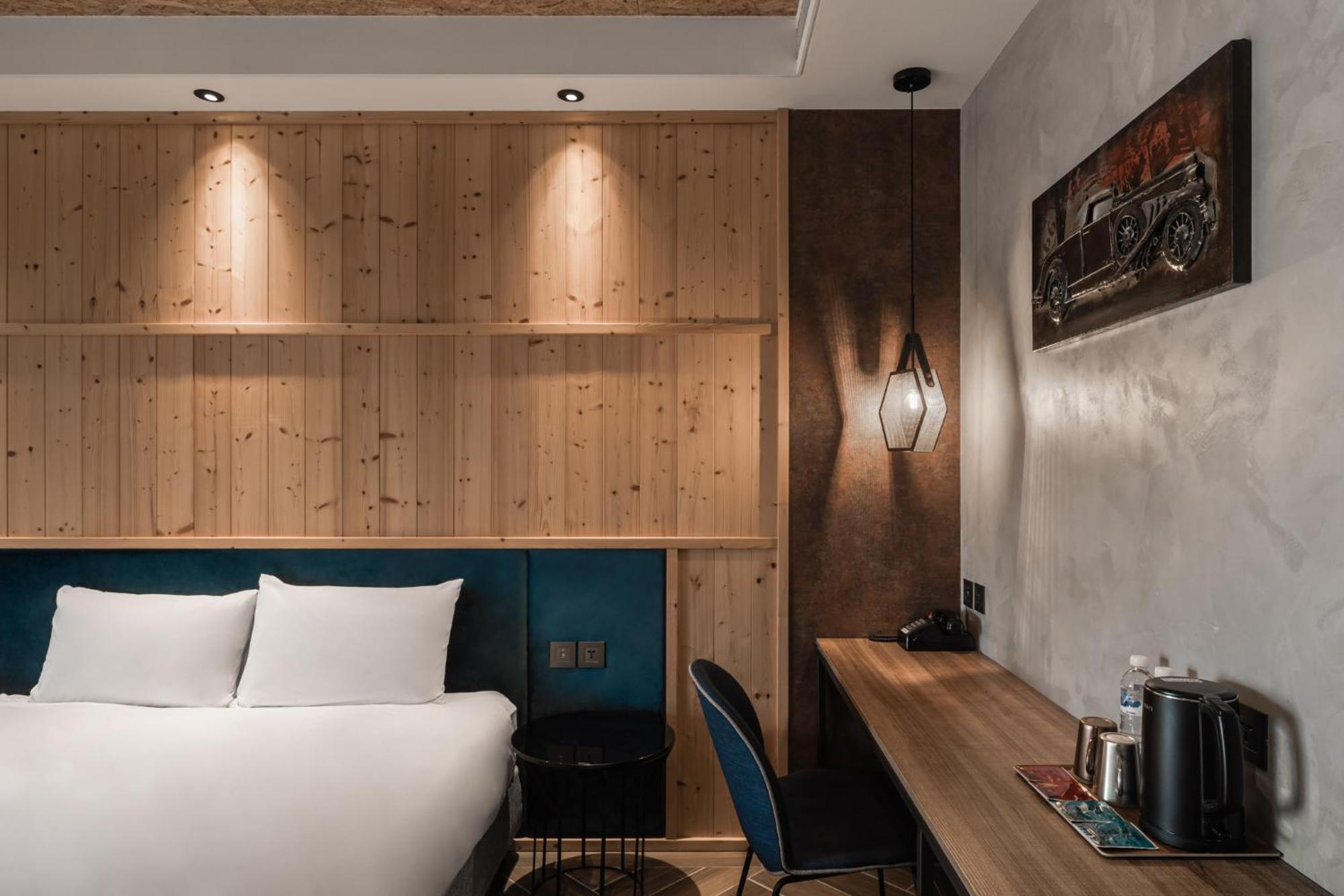Hotel Leisure 台南行旅-巷弄潮旅 Tainan Exterior foto