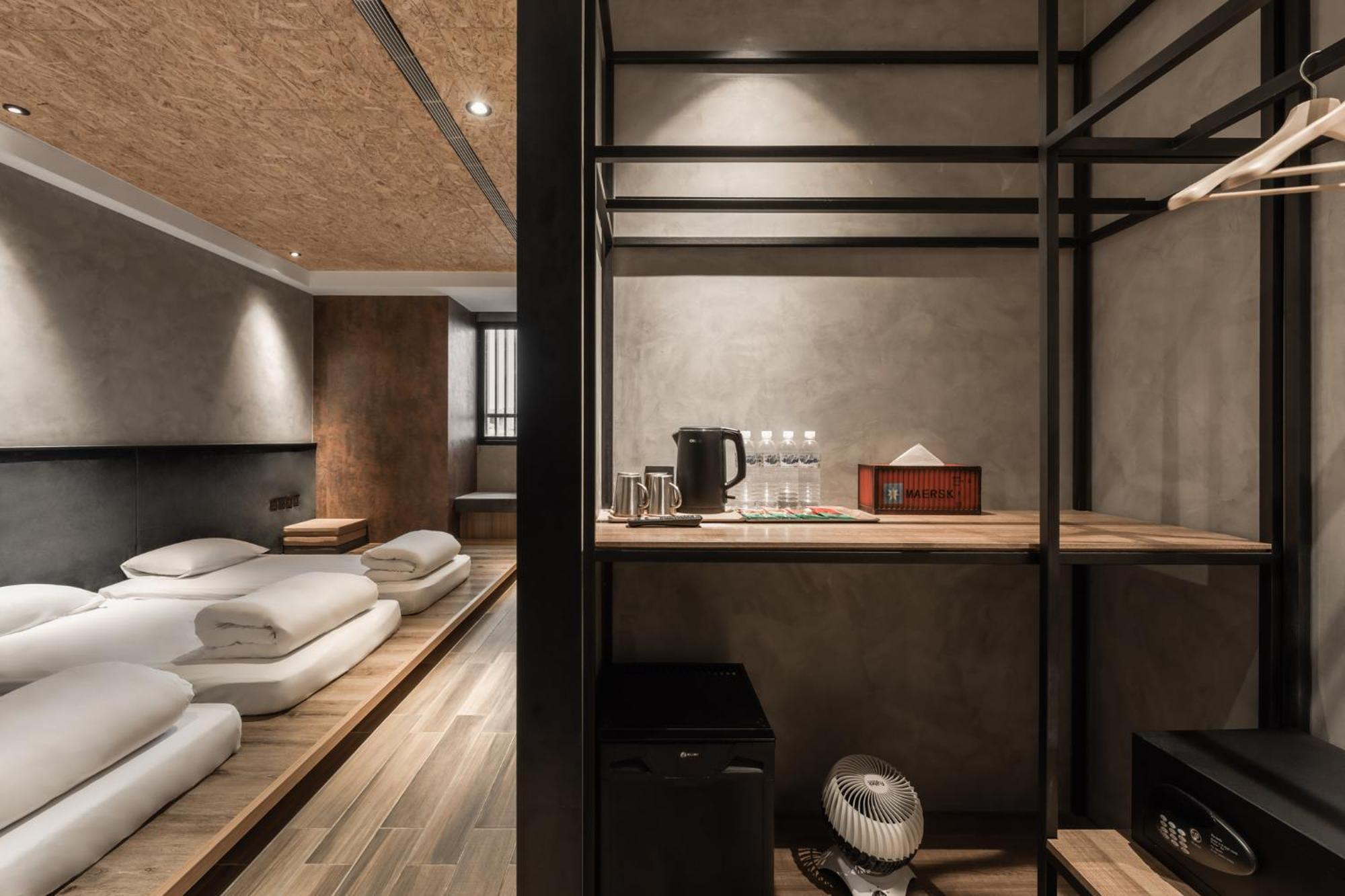Hotel Leisure 台南行旅-巷弄潮旅 Tainan Exterior foto