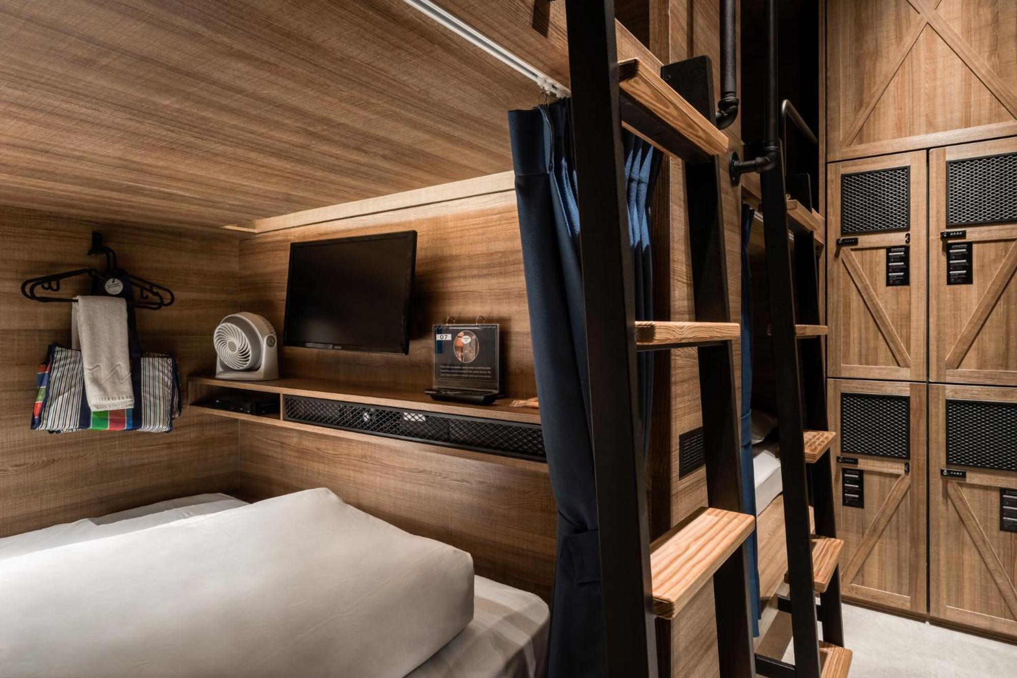 Hotel Leisure 台南行旅-巷弄潮旅 Tainan Exterior foto