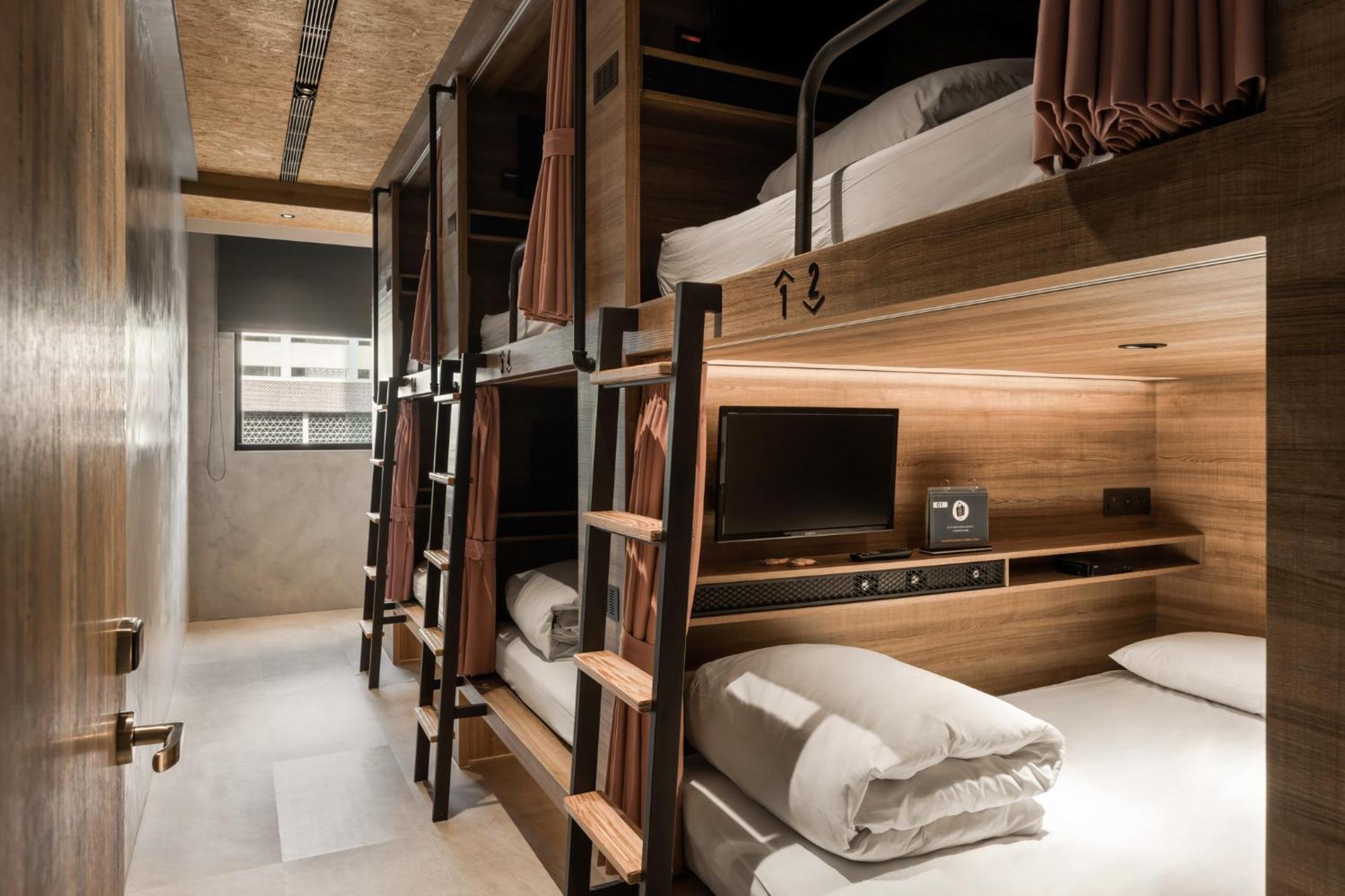 Hotel Leisure 台南行旅-巷弄潮旅 Tainan Exterior foto